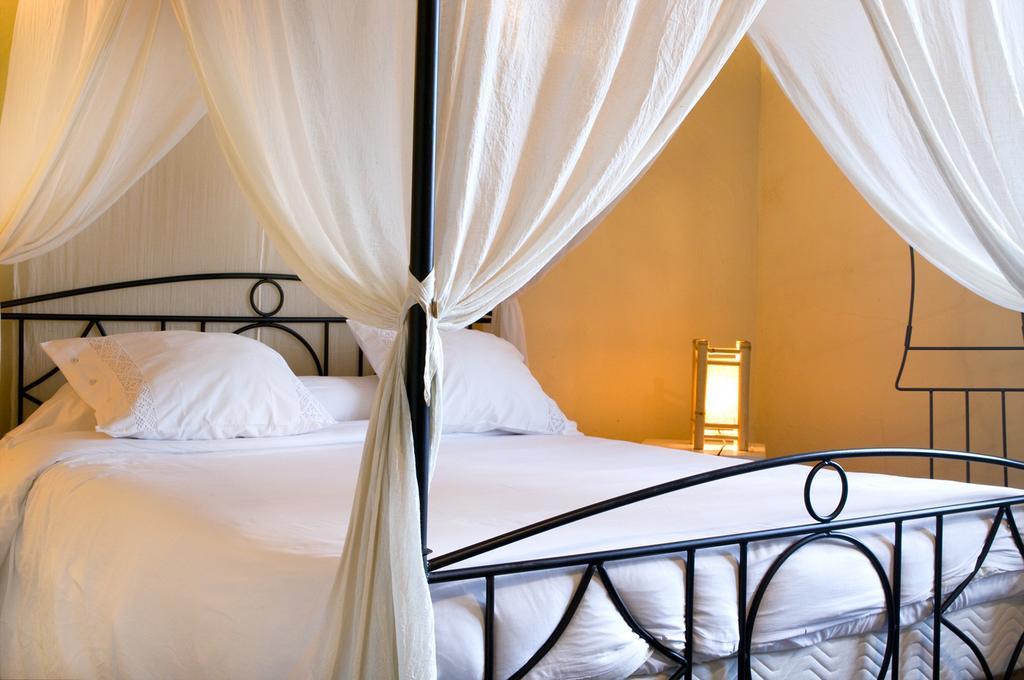 Chambres D'Hotes Jauregia Saint-Etienne-de-Baigorry Kültér fotó